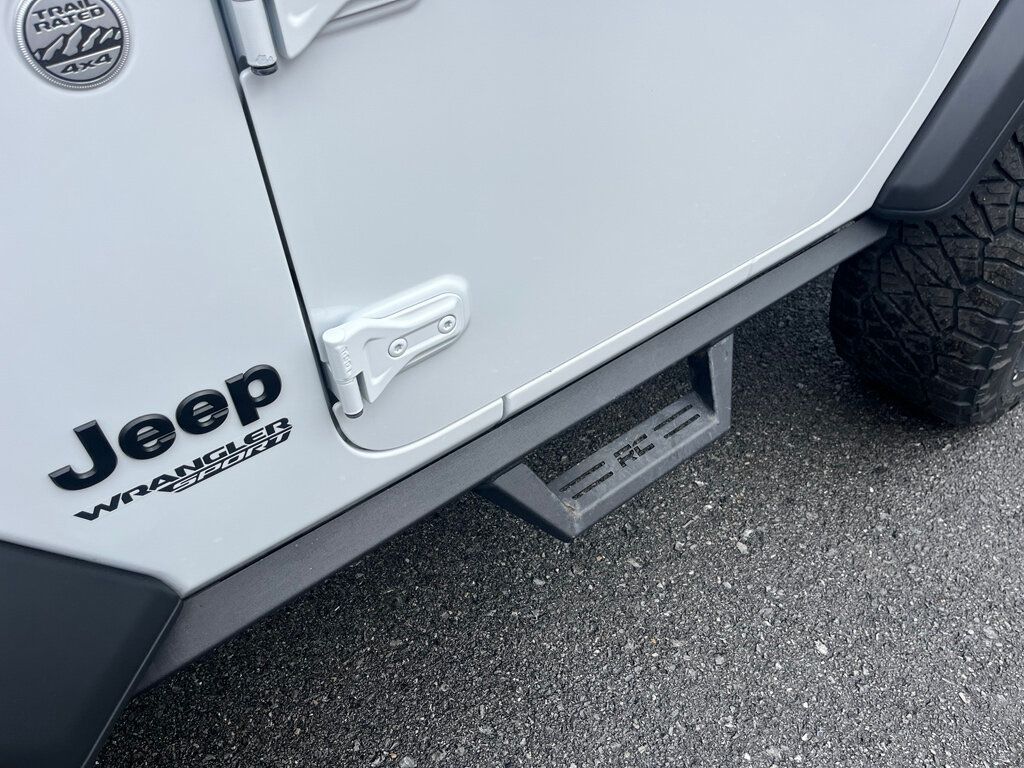 2021 Jeep Wrangler Lifted Rust Free 2 Door V6 JL 4x4 Convertible  - 22937937 - 34