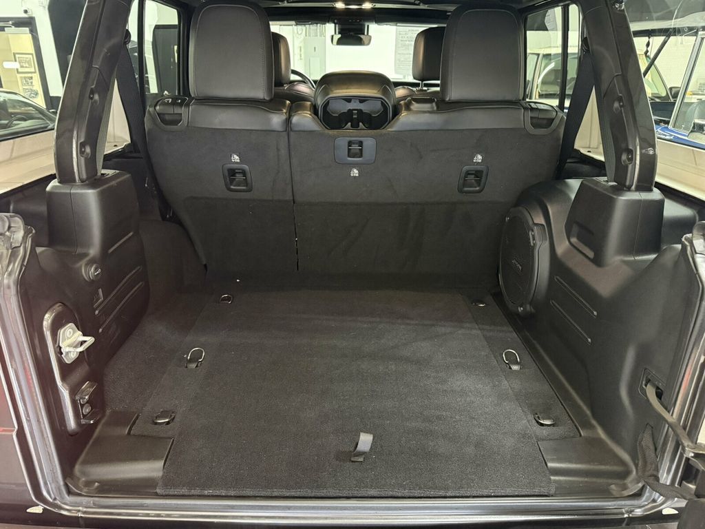 2021 Jeep Wrangler Local Trade/Cold Weather Group/Advanced Safety Group/6''Fox Lift - 23071305 - 37