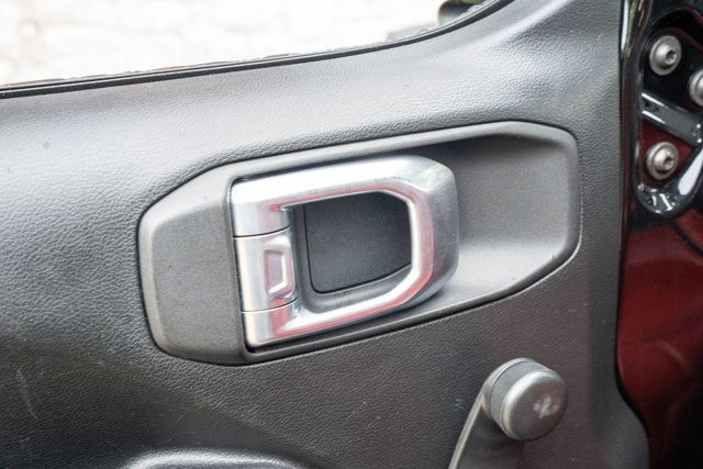 2021 Jeep Wrangler LocalTrade/Willy's-Sport/4WD/PushButtonStart/AppleCarplay/NAV - 23031193 - 38
