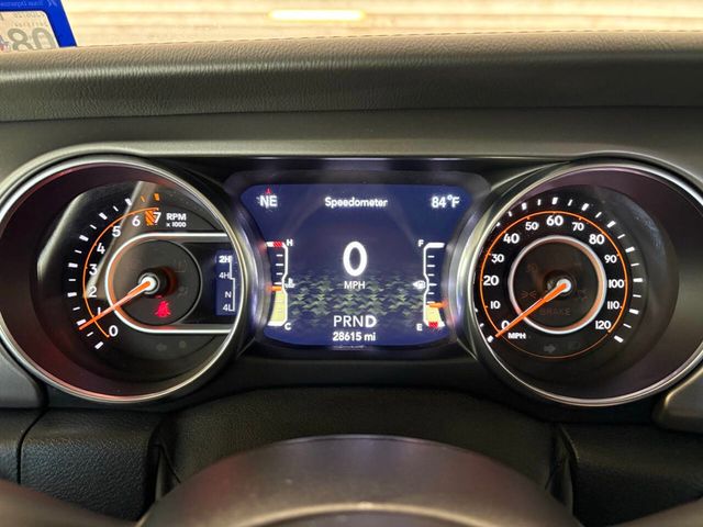 2021 Jeep Wrangler Sahara Altitude 4x4 4dr SUV - 22991164 - 18