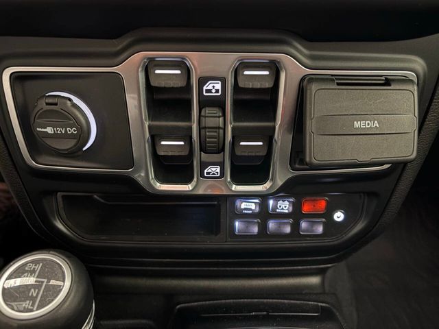 2021 Jeep Wrangler Sahara Altitude 4x4 4dr SUV - 22991164 - 22