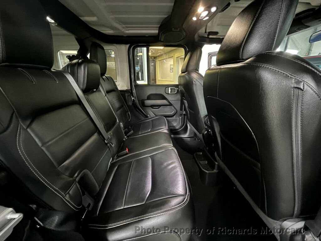 2021 Jeep Wrangler Sahara Unlimited 4x4 - 22972987 - 19