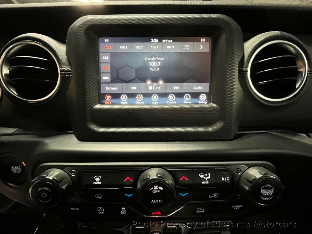 2021 Jeep Wrangler Sahara Unlimited 4x4 - 22972987 - 25