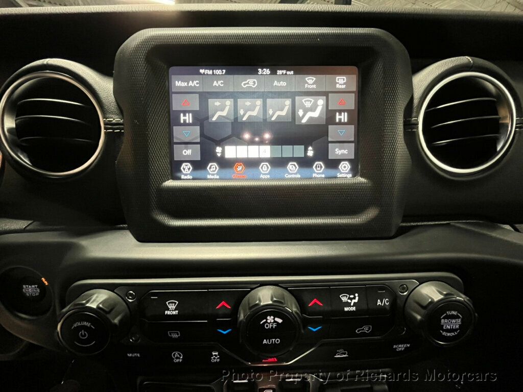 2021 Jeep Wrangler Sahara Unlimited 4x4 - 22972987 - 27