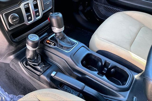 2021 Jeep Wrangler Sport S 4x4 - 22977227 - 29