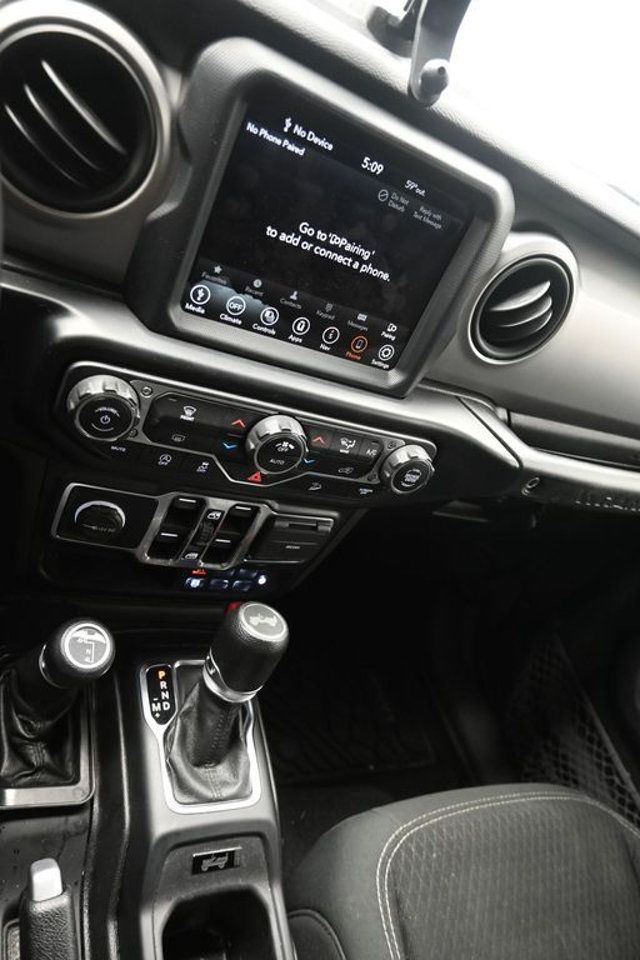 2021 Jeep Wrangler Unlimited High Altitude - 22991327 - 18