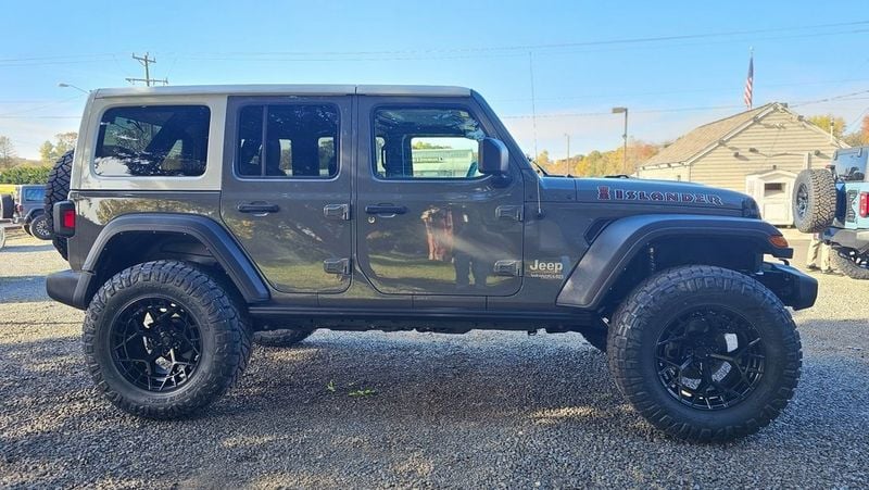 2021 Jeep Wrangler Unlimited Islander - 22625899 - 10