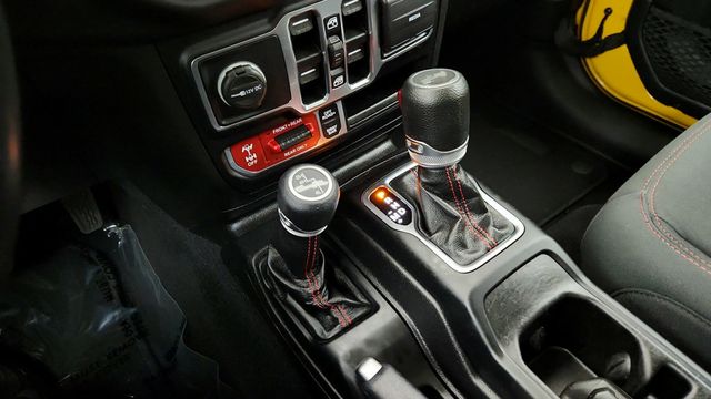 2021 Jeep Wrangler Unlimited Rubicon 4x4 with 3-Piece Hard-Top - 22956999 - 15