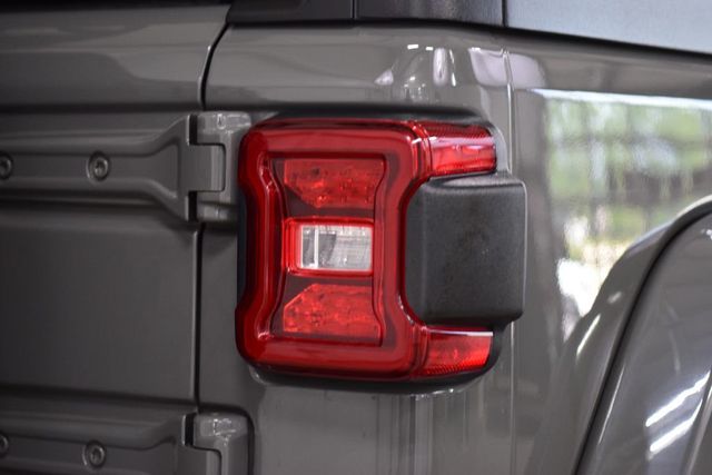 2021 Jeep Wrangler Unlimited Sahara - 23017024 - 18