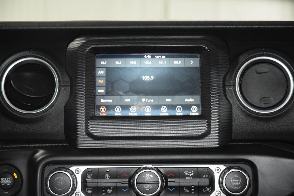 2021 Jeep Wrangler Unlimited Sahara - 23017024 - 25