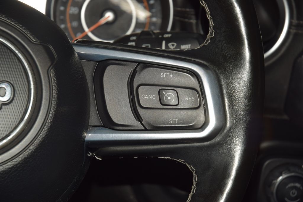 2021 Jeep Wrangler Unlimited Sahara - 23017024 - 32