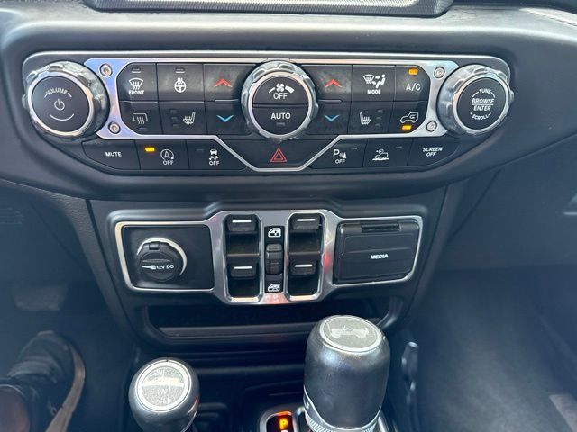 2021 Jeep Wrangler Unlimited Sahara - 23048870 - 16