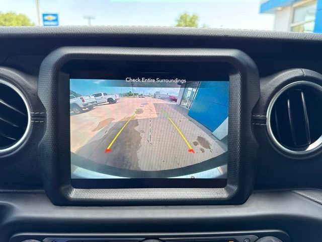 2021 Jeep Wrangler Unlimited Sahara - 23048870 - 17