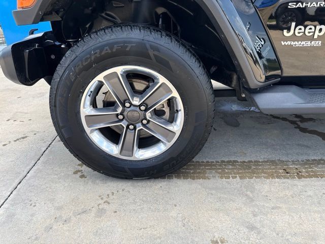 2021 Jeep Wrangler Unlimited Sahara - 23048870 - 22