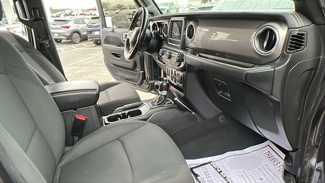 2021 Jeep Wrangler Unlimited Sahara - 22985599 - 14