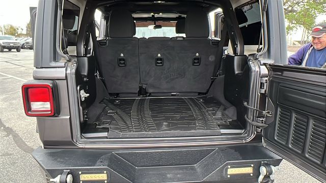 2021 Jeep Wrangler Unlimited Sahara - 22985599 - 15