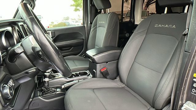 2021 Jeep Wrangler Unlimited Sahara - 22985599 - 18