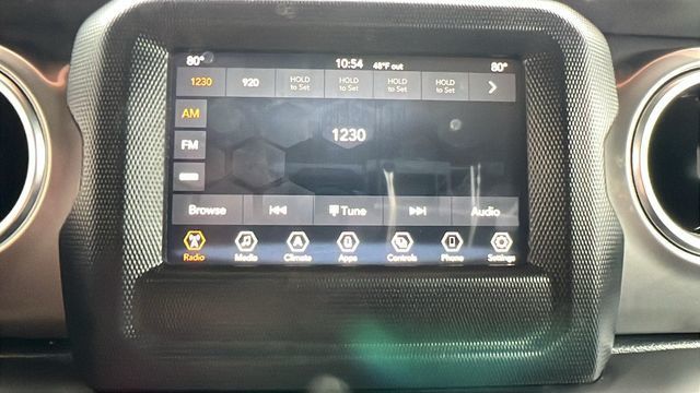 2021 Jeep Wrangler Unlimited Sahara - 22985599 - 24