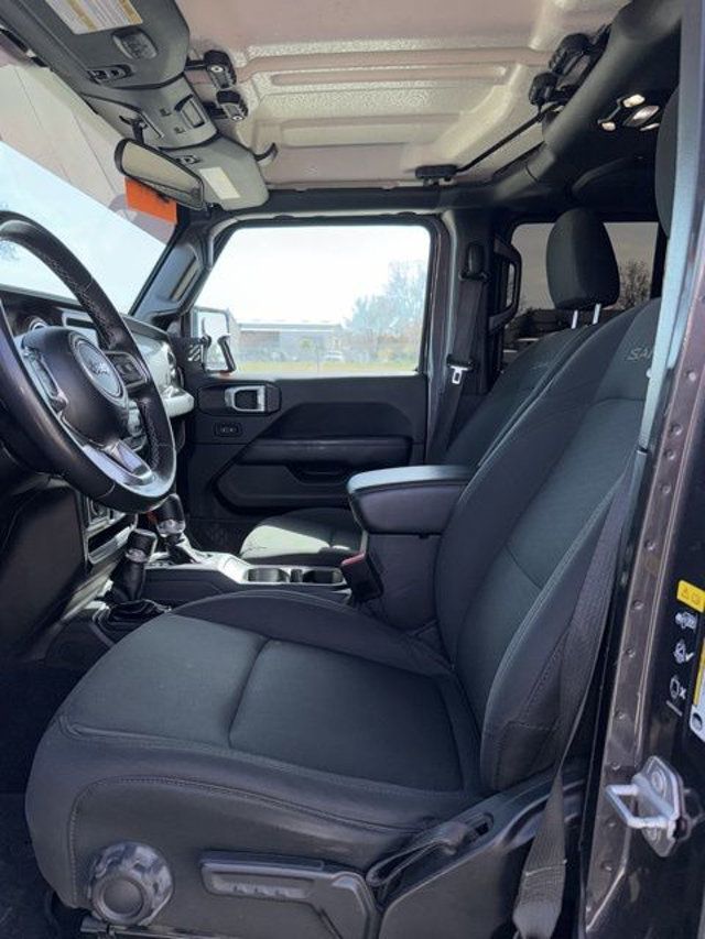 2021 Jeep Wrangler Unlimited Sahara - 22985599 - 5