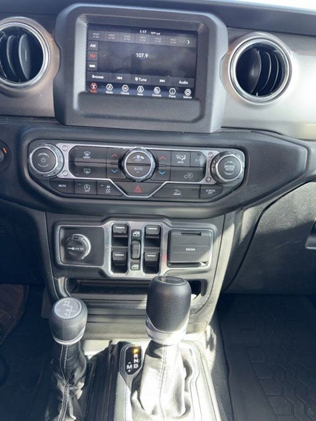 2021 Jeep Wrangler Unlimited Sahara - 22985599 - 7