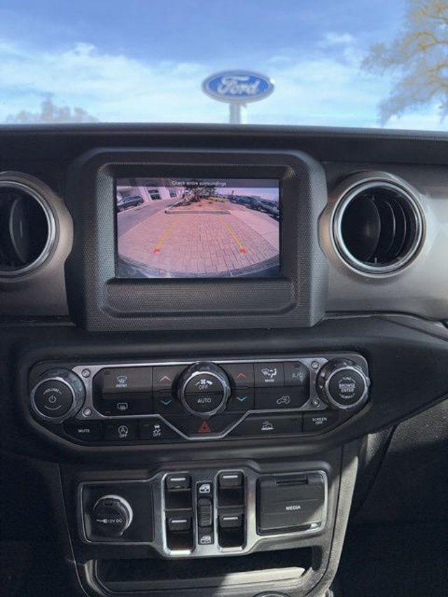 2021 Jeep Wrangler Unlimited Sahara - 22985599 - 8