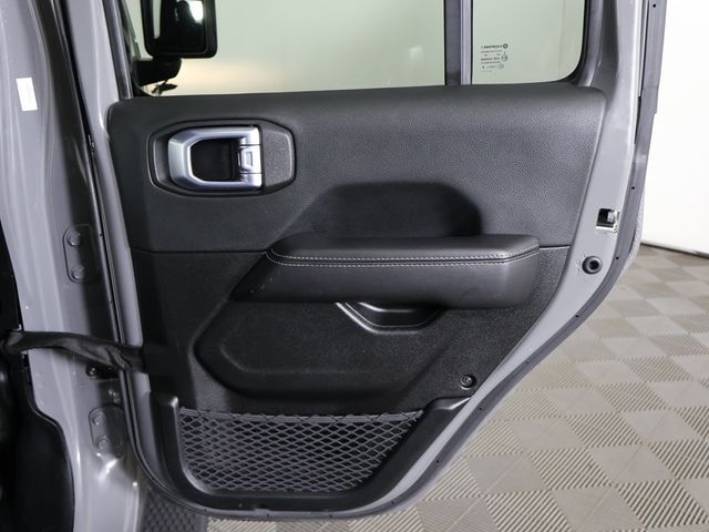 2021 Jeep Wrangler Unlimited Sahara - 22932833 - 21