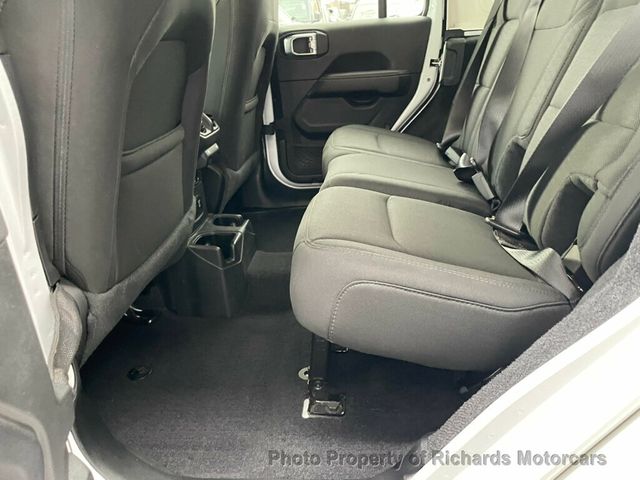 2021 Jeep Wrangler Unlimited Sahara - 22972989 - 16