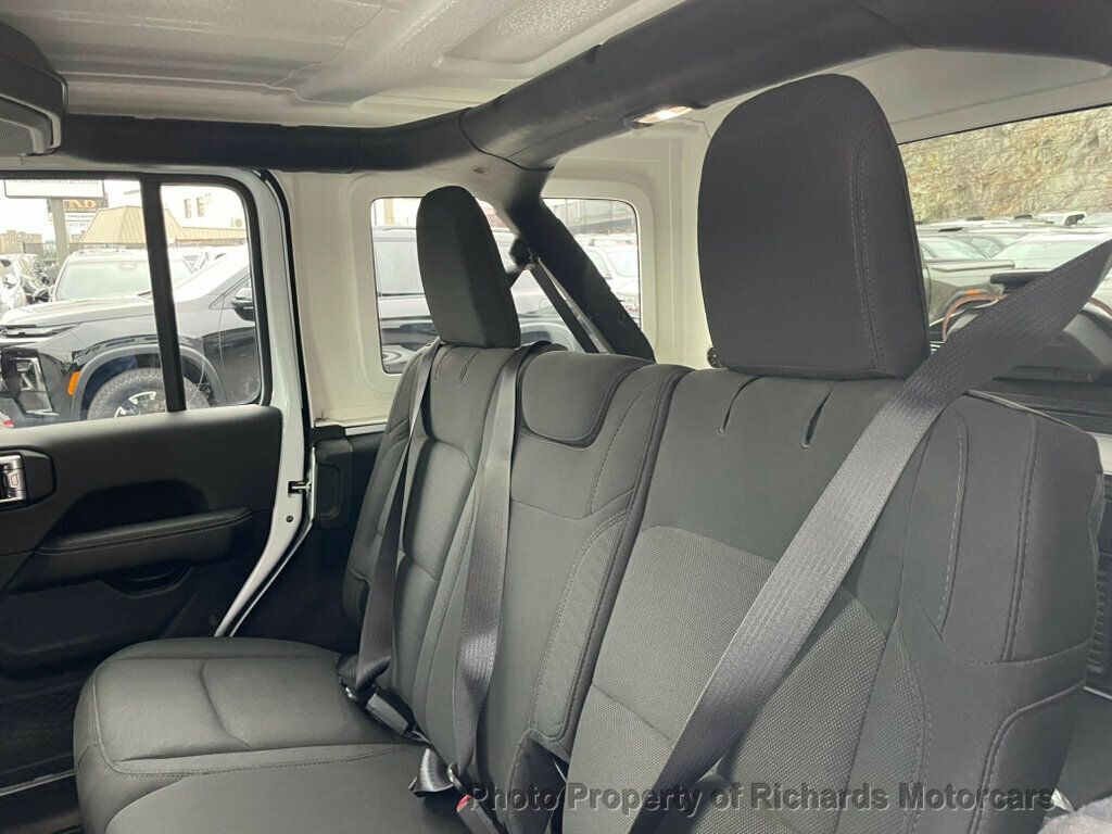 2021 Jeep Wrangler Unlimited Sahara - 22972989 - 18