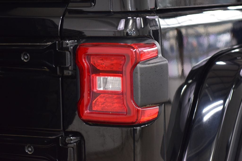 2021 Jeep Wrangler Unlimited Sahara - 23070060 - 18