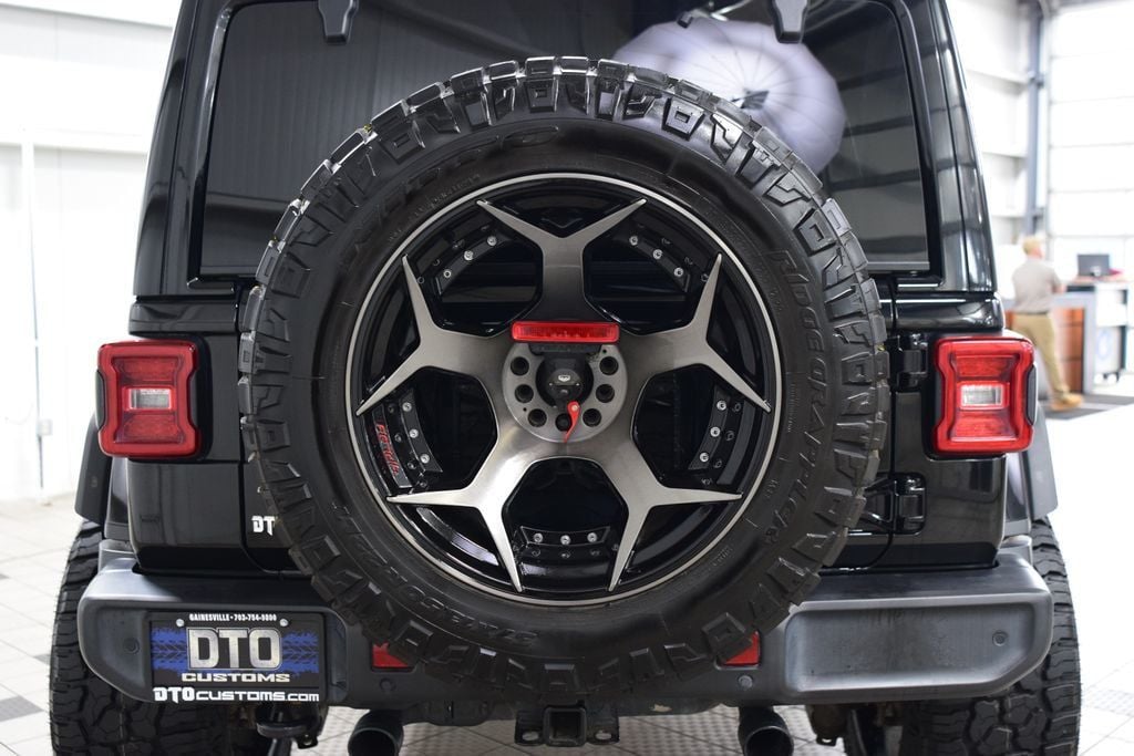 2021 Jeep Wrangler Unlimited Sahara - 23070060 - 25