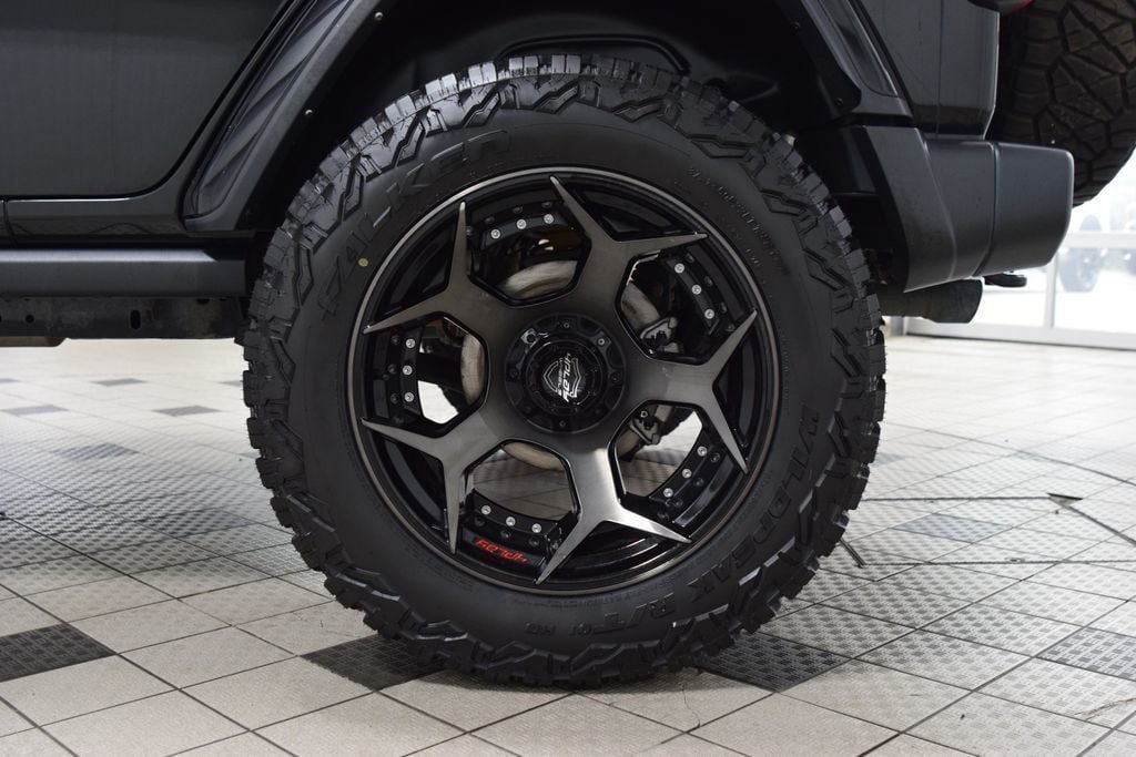 2021 Jeep Wrangler Unlimited Sahara - 23070060 - 26