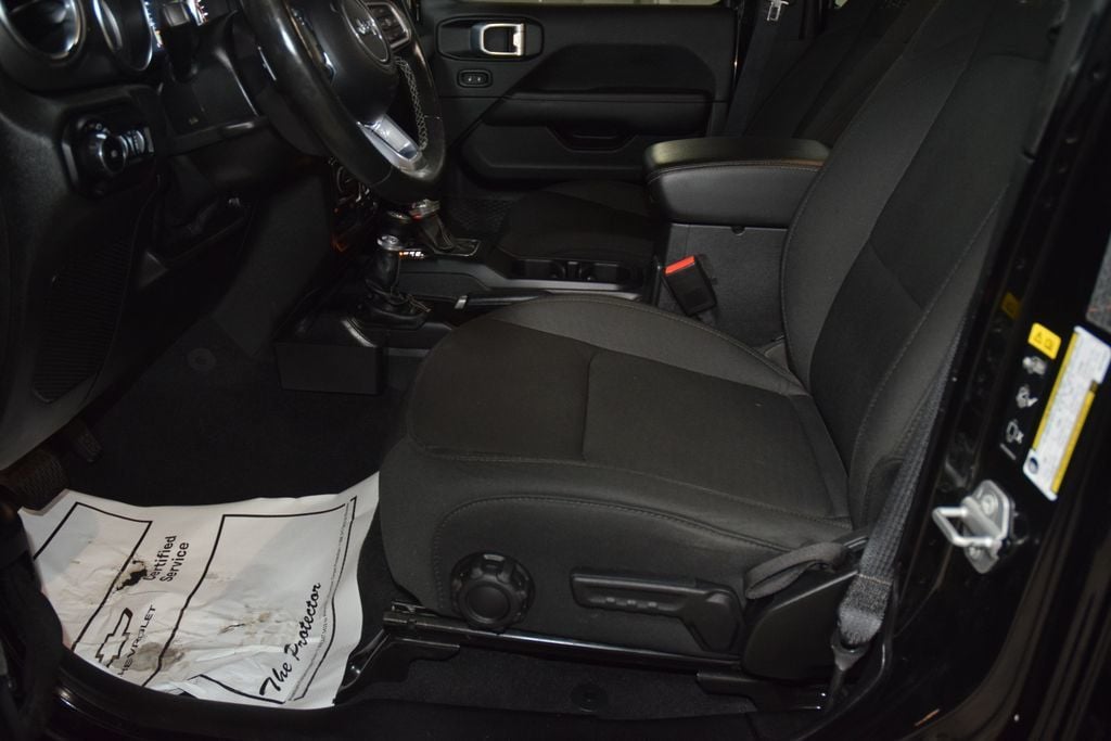 2021 Jeep Wrangler Unlimited Sahara - 23070060 - 39