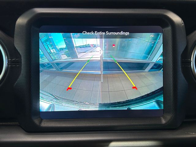 2021 Jeep Wrangler Unlimited Sahara 4x4 - 22905798 - 29