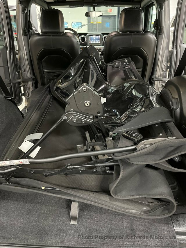 2021 Jeep Wrangler Unlimited Sahara 4x4 - 22972987 - 29