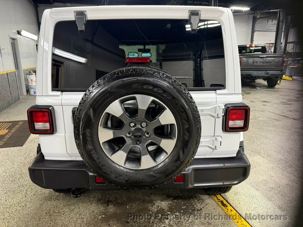 2021 Jeep Wrangler Unlimited Sahara 4x4 - 23002142 - 3