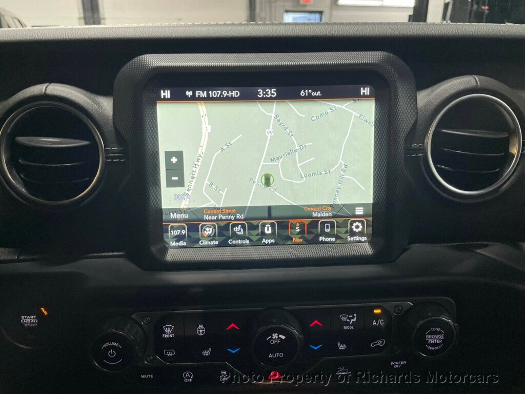 2021 Jeep Wrangler Unlimited Sahara 4x4 - 23019749 - 13