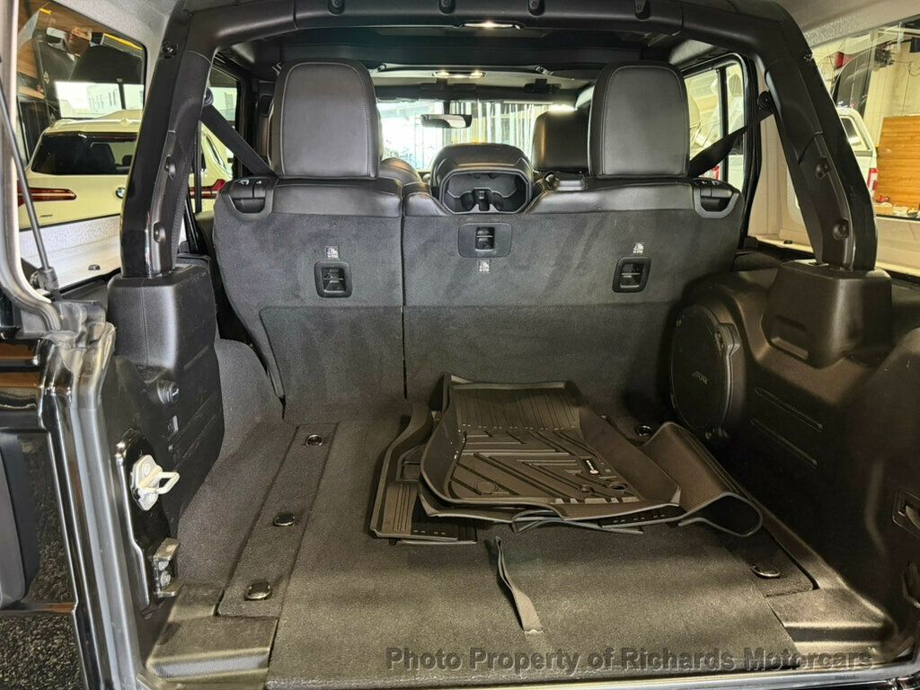 2021 Jeep Wrangler Unlimited Sahara 4x4 - 23040084 - 15