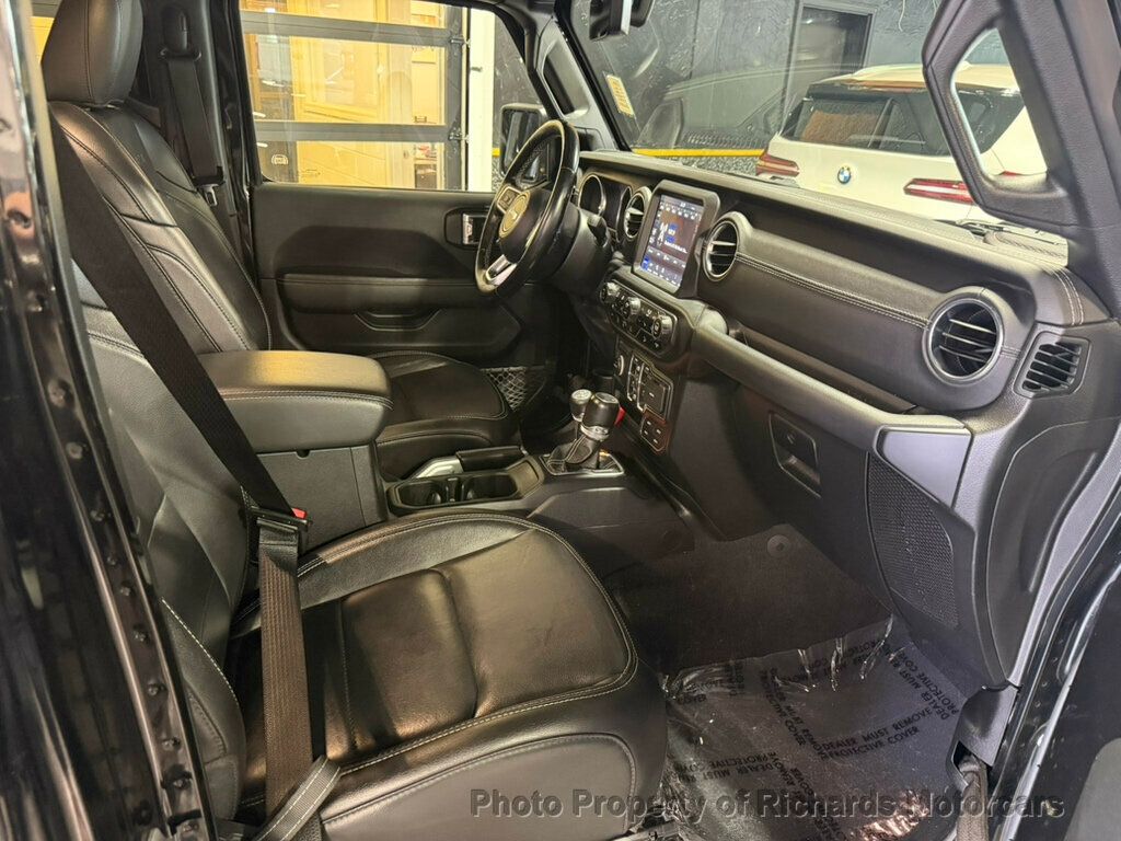 2021 Jeep Wrangler Unlimited Sahara 4x4 - 23040084 - 17