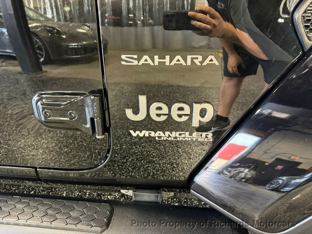 2021 Jeep Wrangler Unlimited Sahara 4x4 - 23040084 - 5