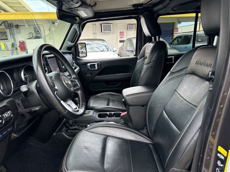 2021 Jeep Wrangler Unlimited Sahara 4xe - 23030822 - 12