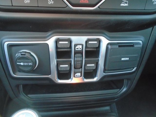 2021 Jeep Wrangler Unlimited Sahara Altitude 4x4 - 22946563 - 22