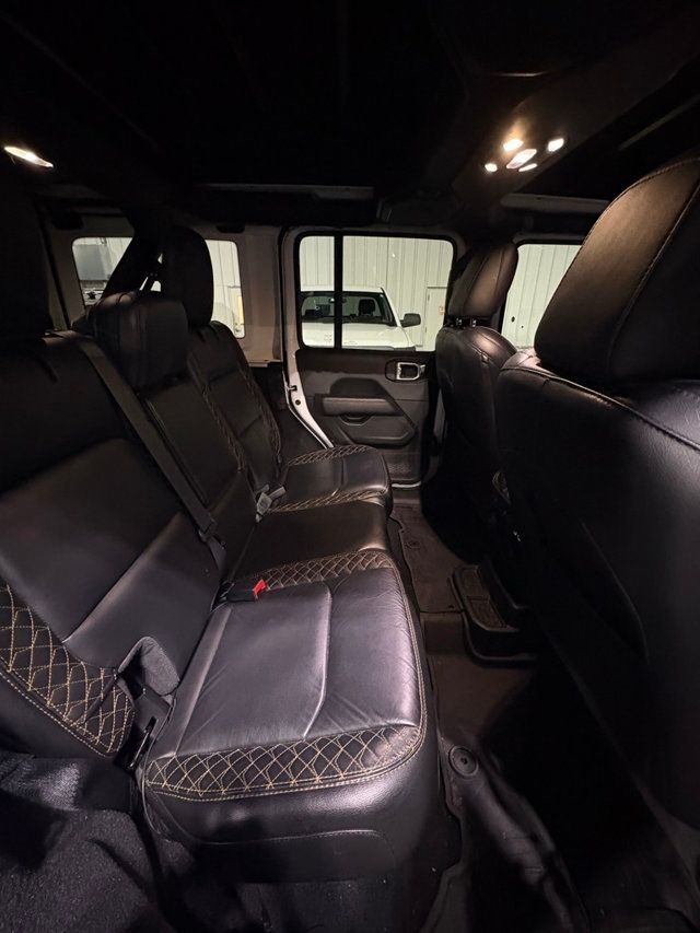 2021 Jeep Wrangler Unlimited Sahara High Altitude - 22960902 - 9