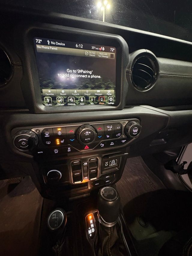 2021 Jeep Wrangler Unlimited Sahara High Altitude - 22960902 - 13