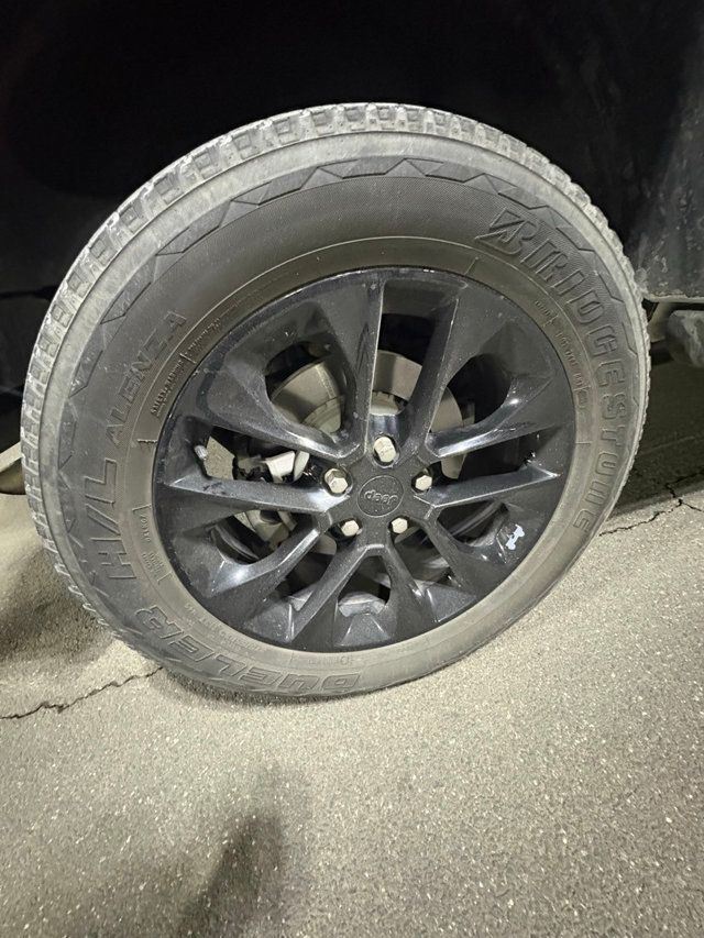 2021 Jeep Wrangler Unlimited Sahara High Altitude - 22960902 - 7