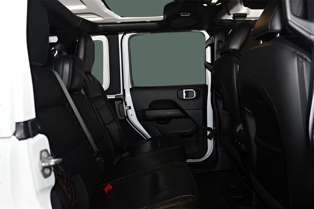 2021 Jeep Wrangler Unlimited Sahara High Altitude - 22980258 - 21