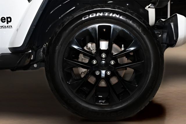 2021 Jeep Wrangler Unlimited Sahara High Altitude - 22980258 - 27