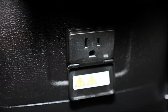 2021 Jeep Wrangler Unlimited Sahara High Altitude - 22980258 - 33