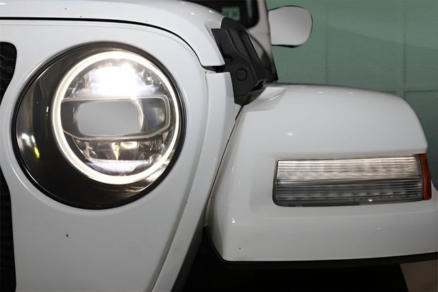 2021 Jeep Wrangler Unlimited Sahara High Altitude - 22980258 - 35