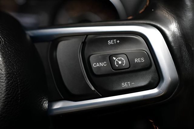 2021 Jeep Wrangler Unlimited Sahara High Altitude - 22980258 - 38