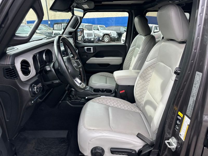 2021 Jeep Wrangler Unlimited Sahara High Altitude 4xe - 22962519 - 12